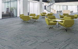 T513 Flying Embers Carpet Tile